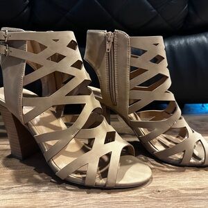 Marco republic heels size 10